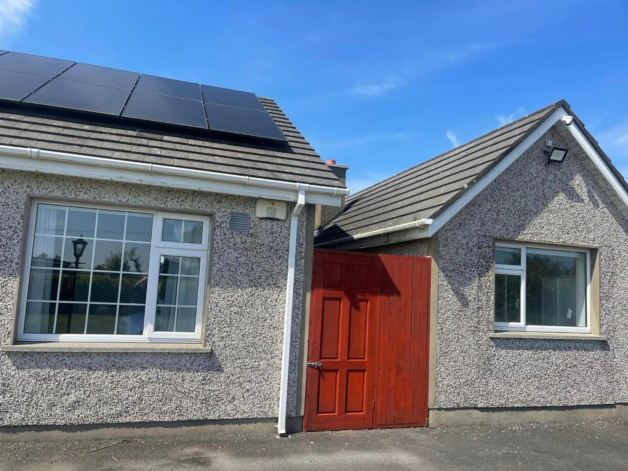 4-Bed House In Rosslare Strand With Swimming Pool Mervyn Exterior foto
